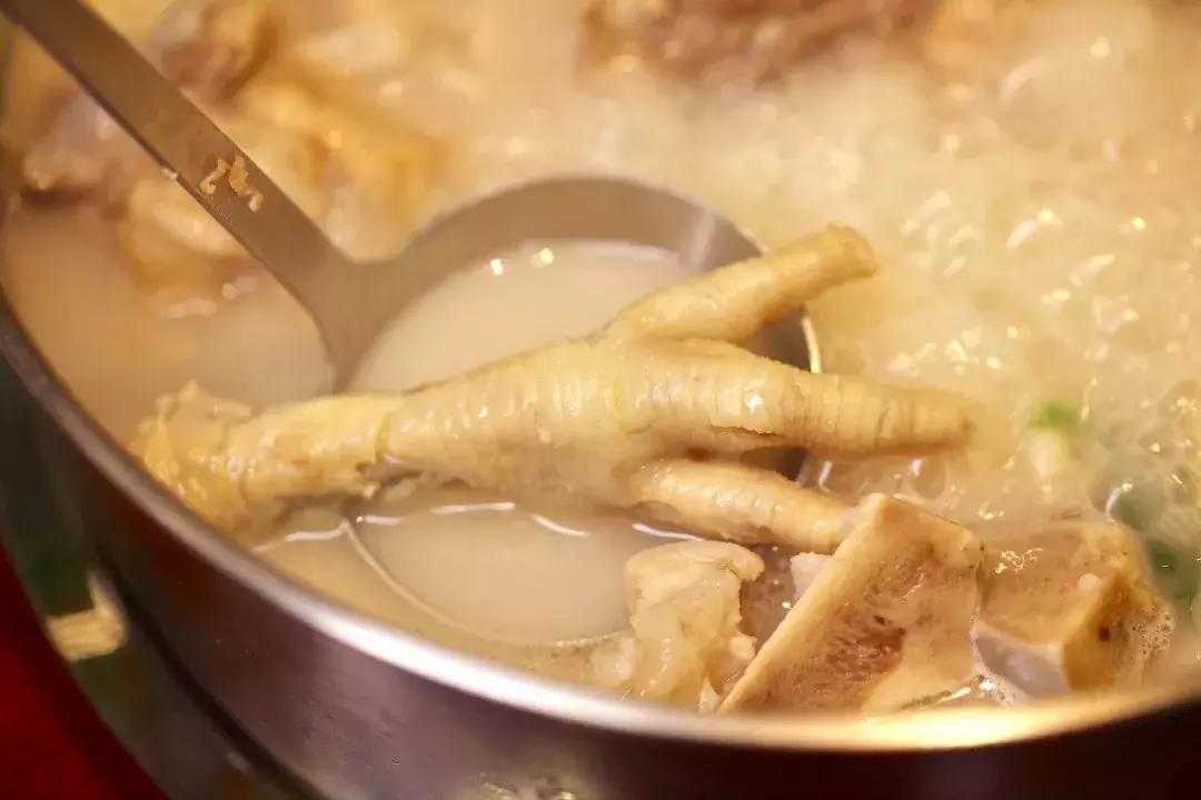 新澳门三中三必中一组的深度解读与解析新澳门三中三必中一组,深度解答解释落实_6h35.67.67